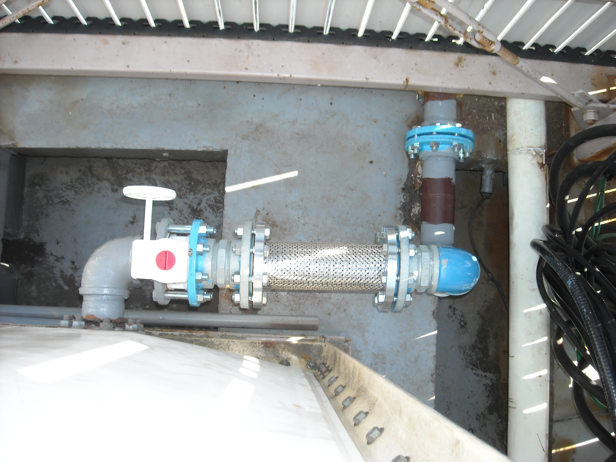 高置水槽給水管ライニング