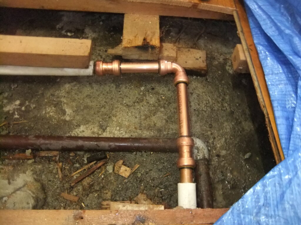 名古屋給湯管漏水取替え